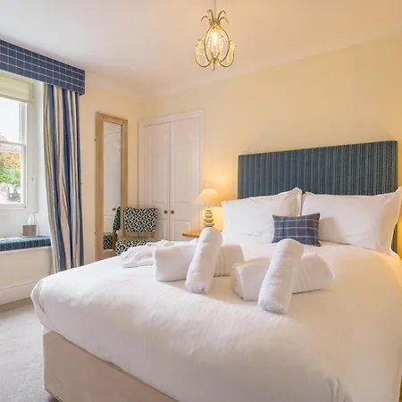 Inn Rashleigh Arms 4*